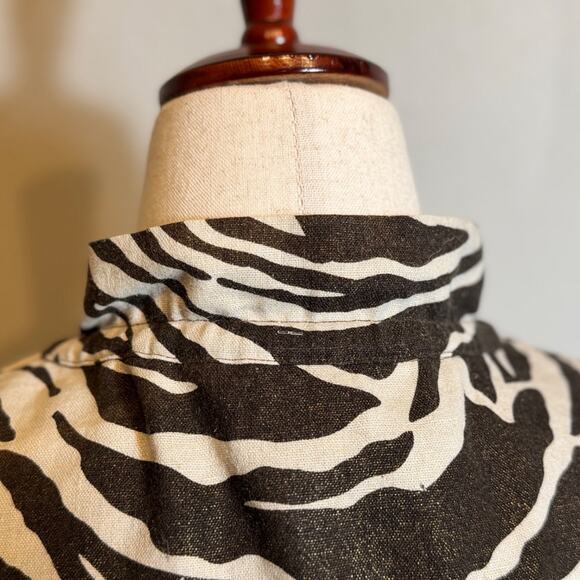 Chico's jacket brown & tan zebra linen 3/4 tab sleeve button front Sz 0 US S - Picture 9 of 13